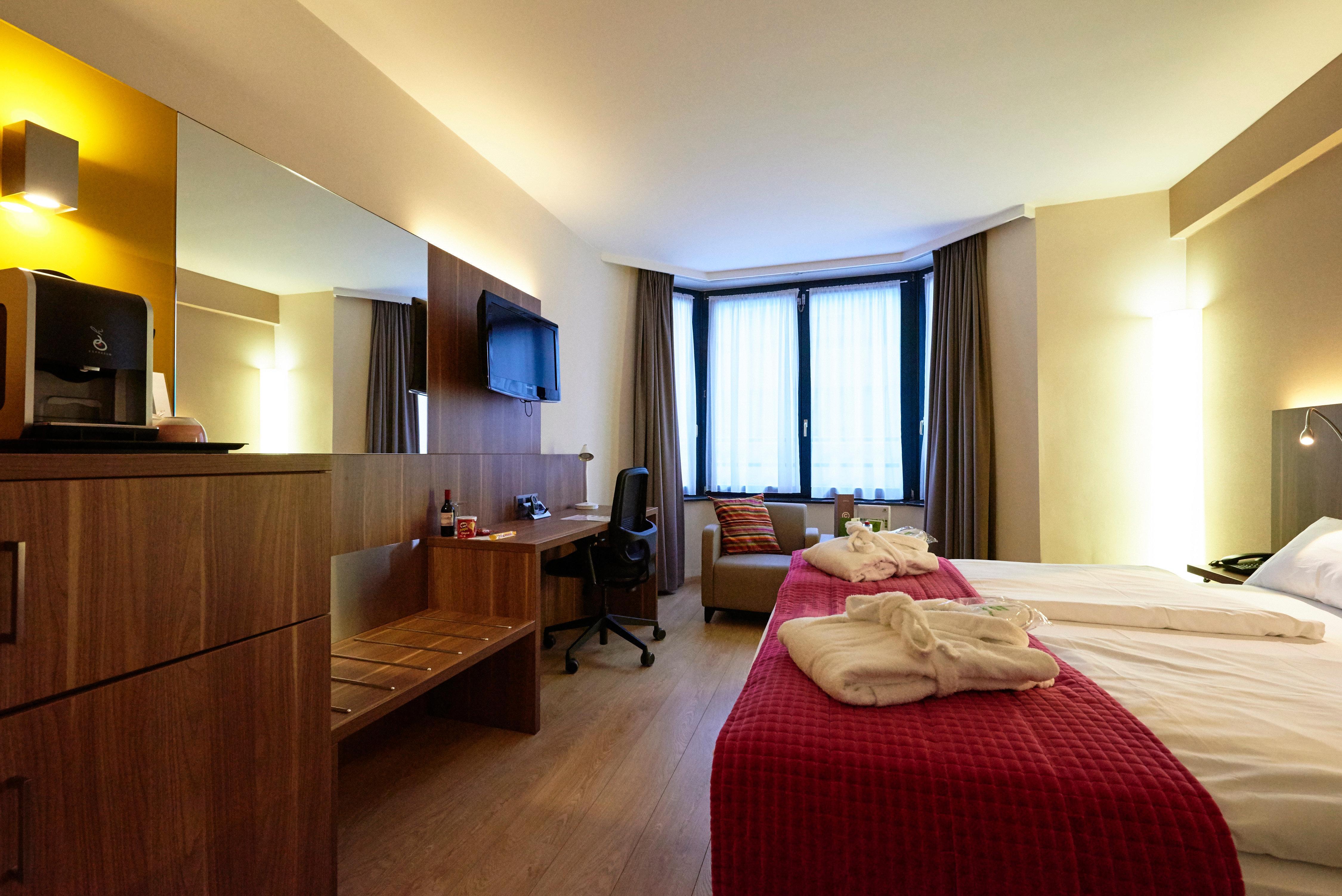 Holiday Inn Brussels Schuman, An Ihg Hotel Exteriör bild